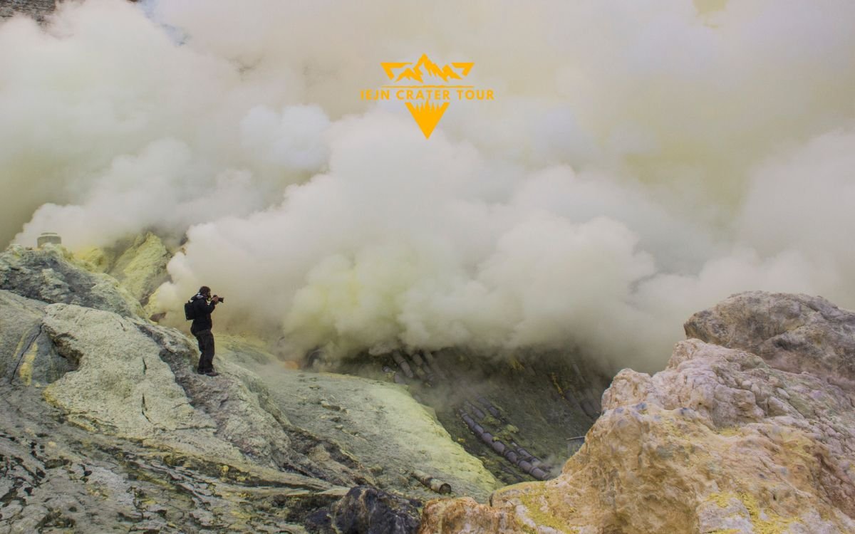 How to Get to Ijen Crater from Bali, Surabaya, or Banyuwangi