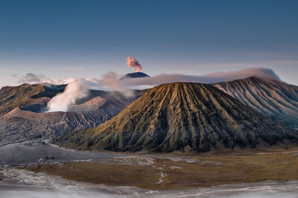 Mount Bromo Tour – Book Your Sunrise Volcano Experience Now